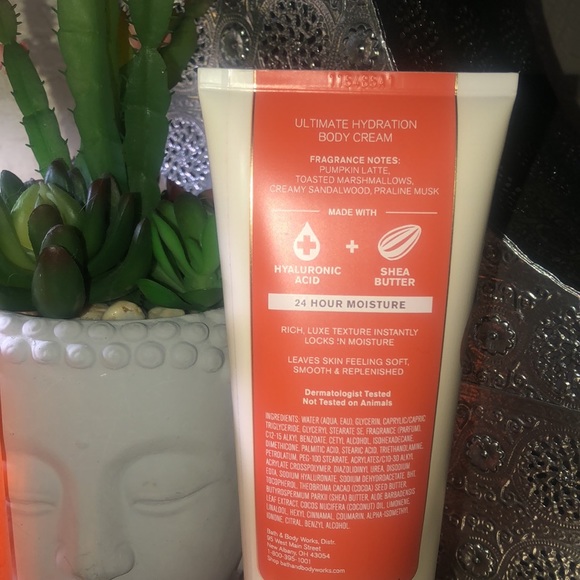 Bath and body Works marshmallow pumpkin latte - Picture 3 of 3